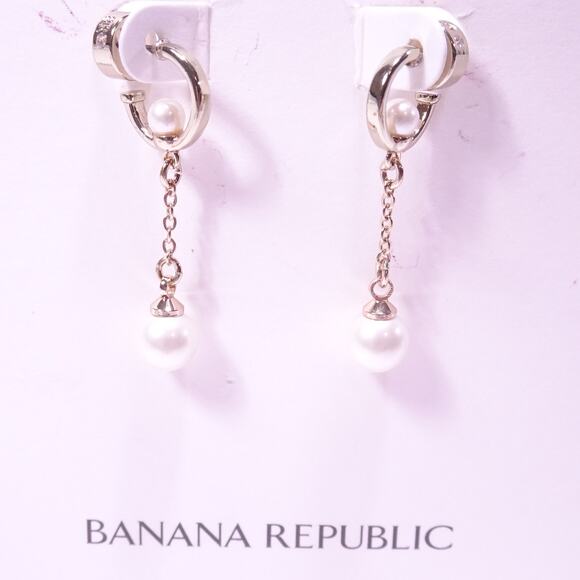 Banana Republic Women's Dainty Pearl Shiny Gold Hoop Drop Earrings NWT 58 - Picture 2 of 5